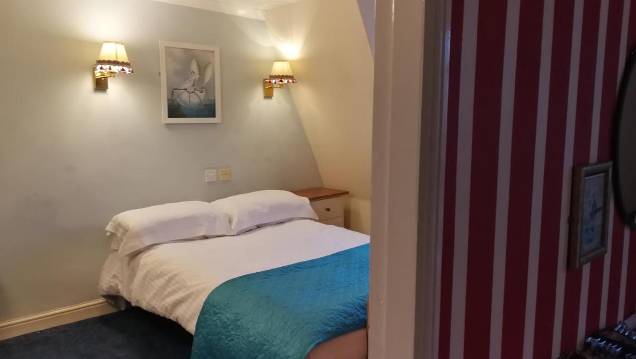 Regency 3* Hove