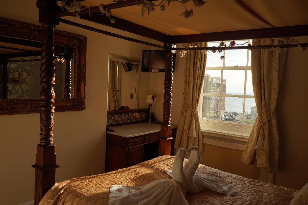 Regency 3* Hove