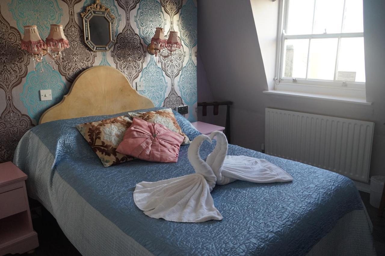Regency 3* Hove